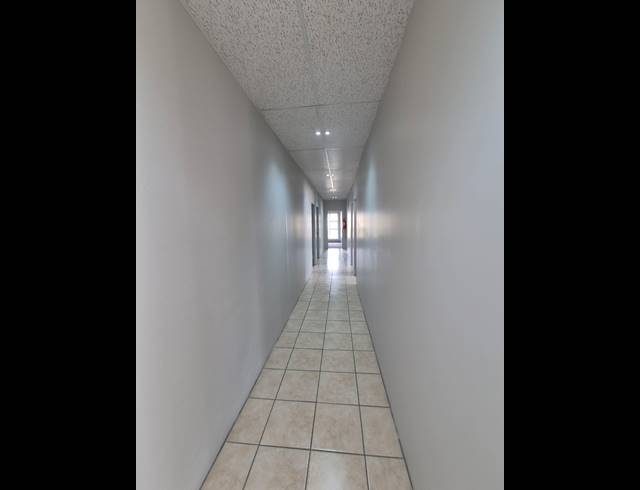 1,505M² OFFICE FOR SALE IN SASOLBURG CENTRAL